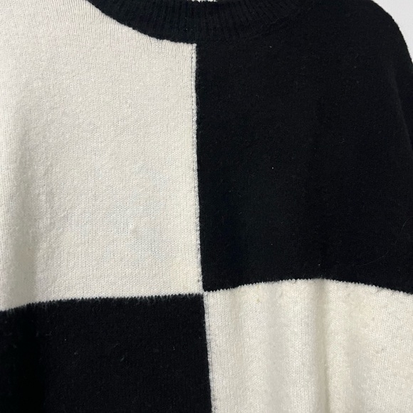 MNG black and white sweater - Picture 2 of 4